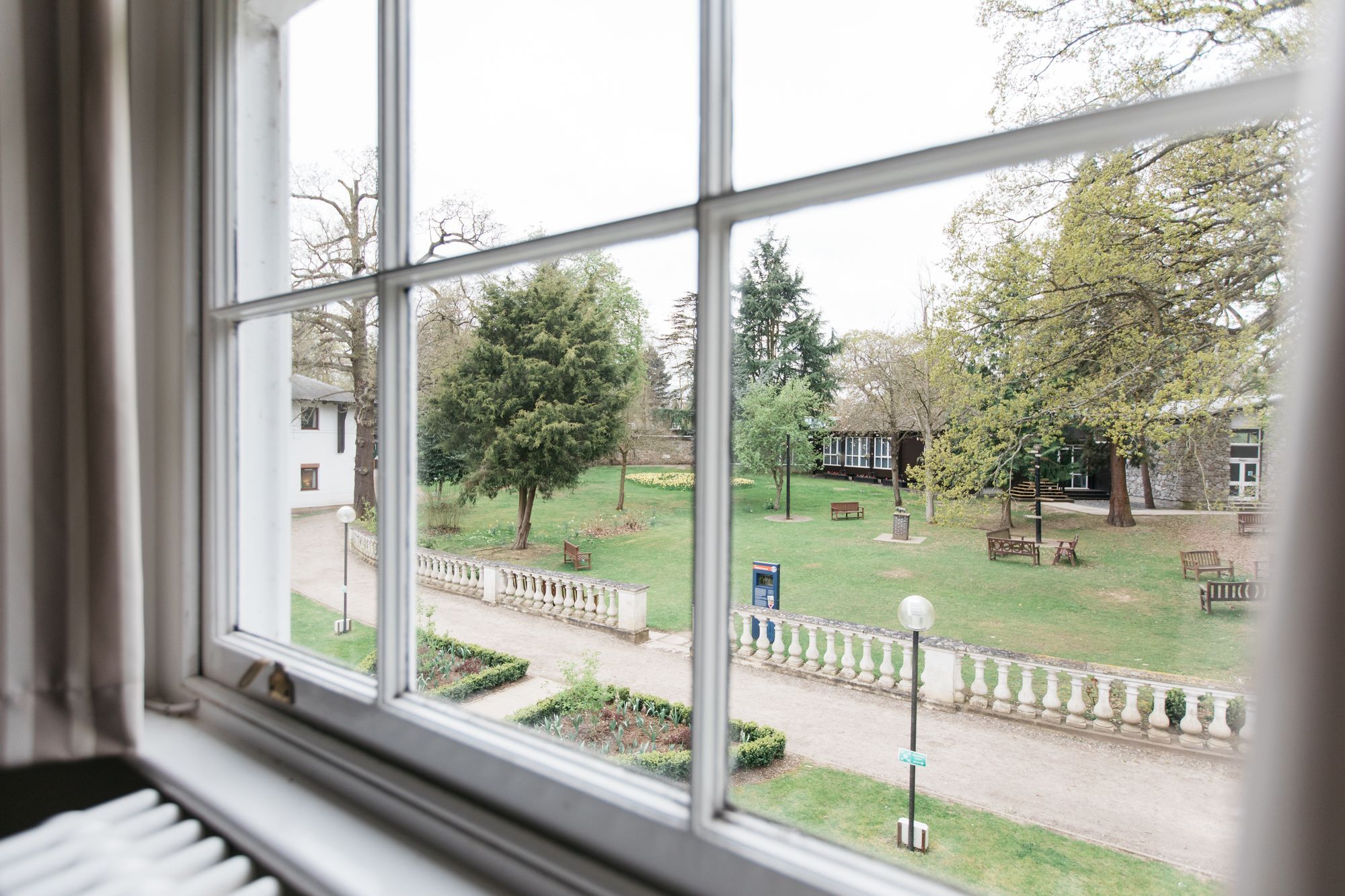 Gilwell Park Hotel Чингфорд Екстериор снимка
